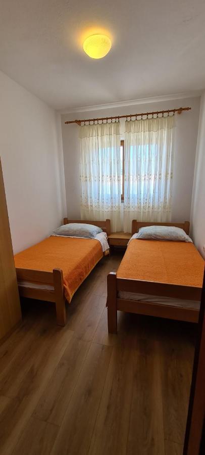 Apartments Jele Baška Buitenkant foto
