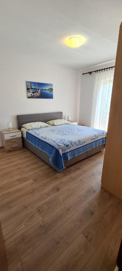 Apartments Jele Baška Buitenkant foto